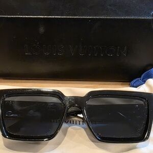 Louis Vuitton Z1165W 1.1 Millionaires Sunglasses Black/Gold Virgil Abloh Edition
